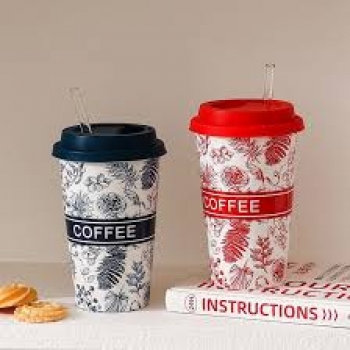 Modern+Design+Ceramic+Coffee+Mug+with+Silicone+lid+and+Glass+Straw